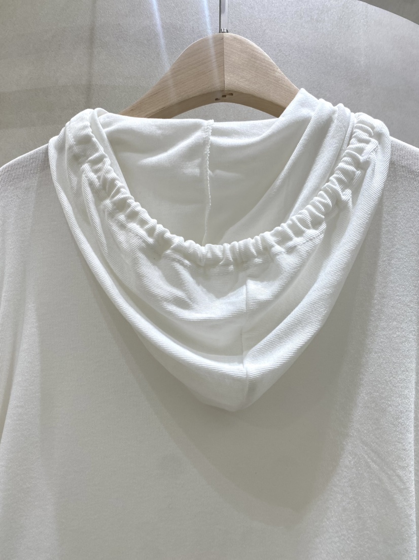 WHO IS SHE韓國直郵實拍女裝新款職業26春夏長袖T恤連帽衫WHO IS SHE長袖T恤