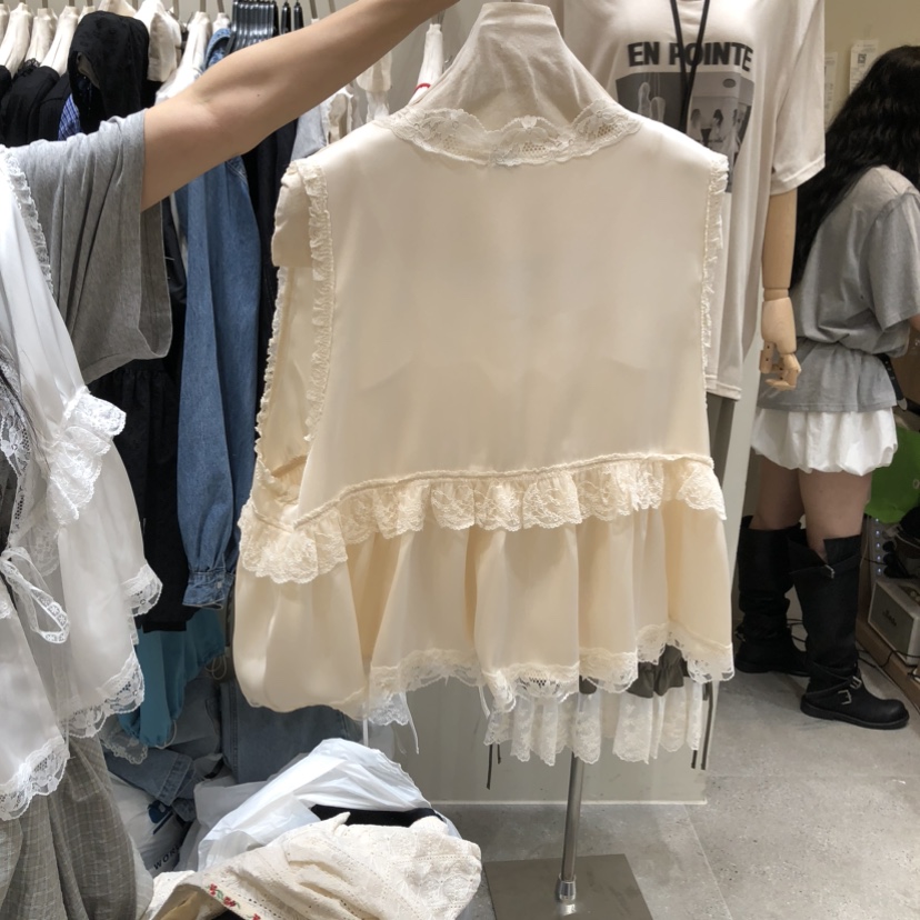 BY FLOW韓國東大門代購女裝新款熱賣馬甲不含內搭荷葉邊緞面BY FLOW馬甲