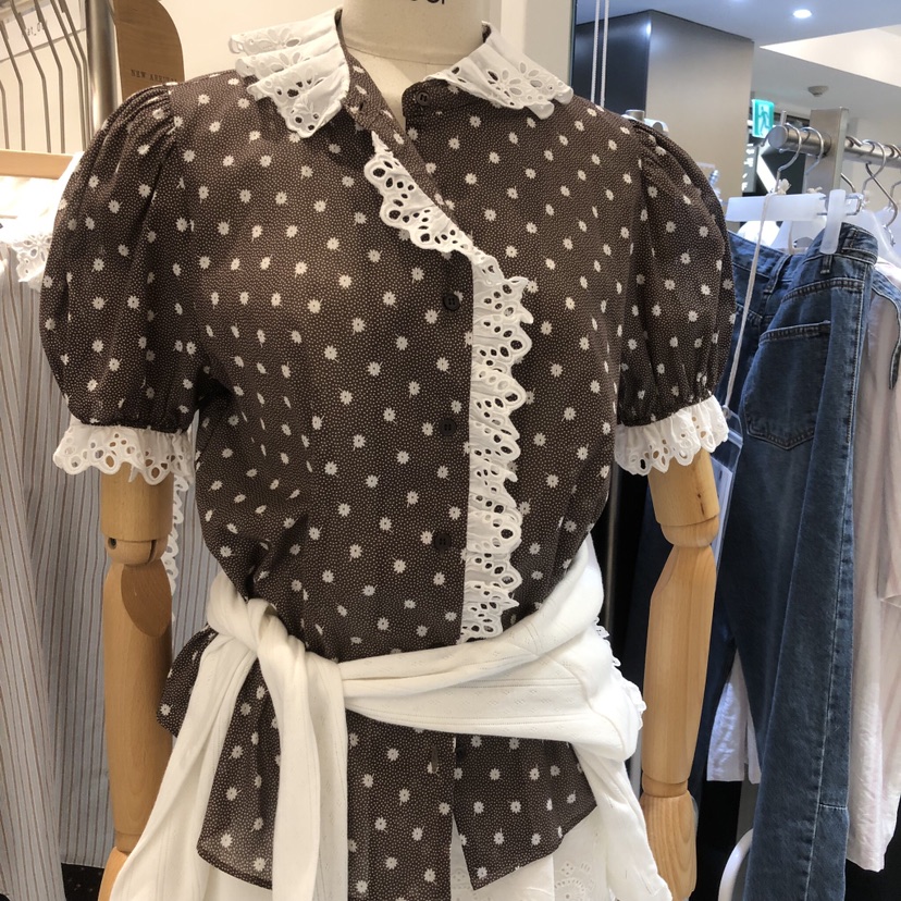 OGI韓國東大門直郵女裝新品推薦26春夏休閑襯衫蕾絲衫荷葉邊FLat OGI襯衫/蕾絲衫圖色2