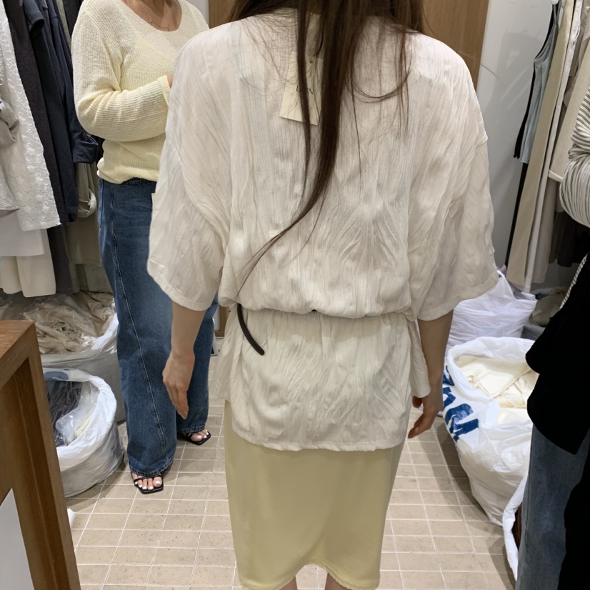 LOFN韓國直郵女裝新款26春夏推薦休閑人氣職業T恤不含配飾LOFNT恤