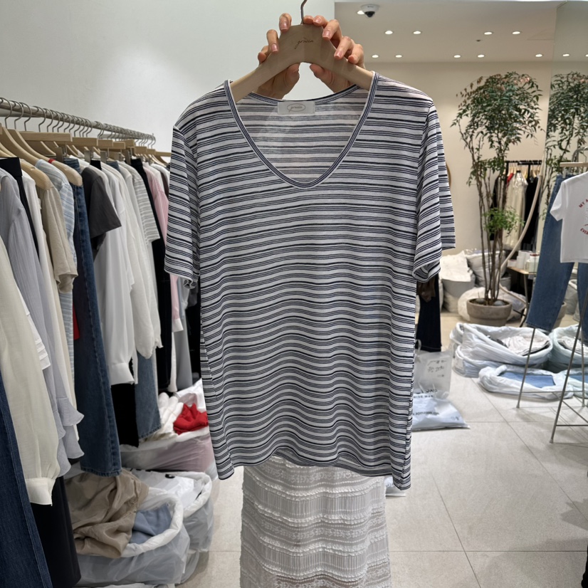 GRACIA韓國直郵實拍女裝新品推薦人氣職業時尚26春夏休閑T恤GRACIAT恤圖色2