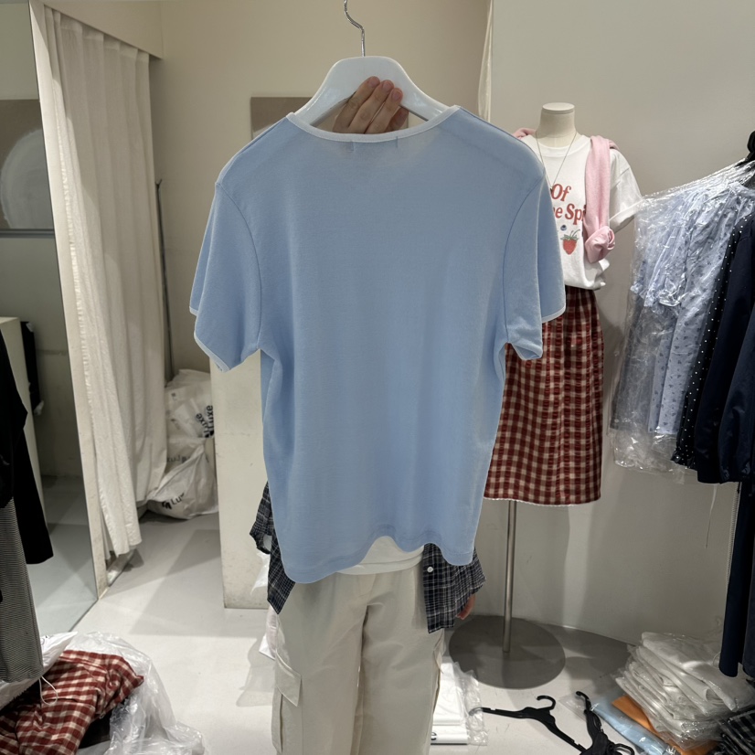 LORING RE I韓國代購女裝新品人氣熱賣休閑時尚推薦T恤LORING RE-I/BARET恤