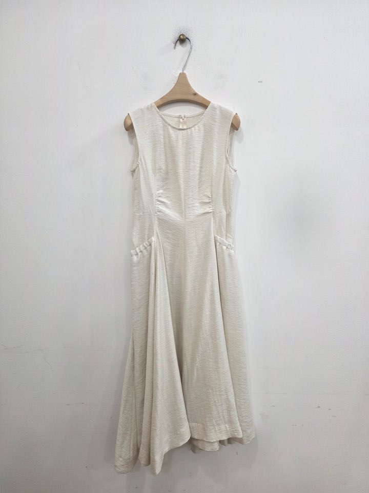 LE MIU韓國東大門代購女裝新款職業熱賣休閑時尚連衣裙口袋LE_MIU連衣裙圖色1