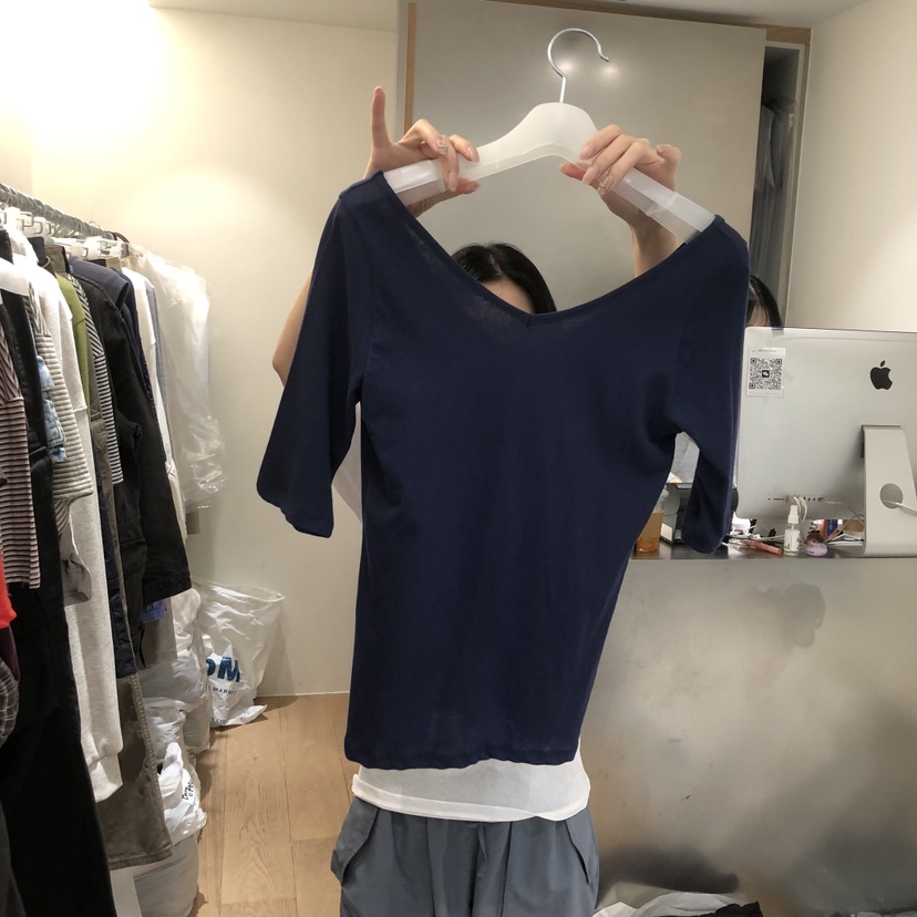 MEET ME韓國直郵實拍女裝新品休閑職業推薦人氣T恤V領透明MEET MET恤