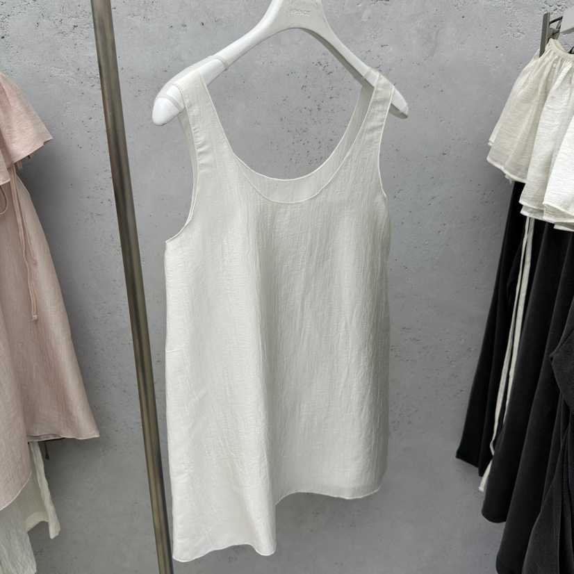 SIXTEEN韓國代購女士新品熱賣26春夏職業休閑人氣吊帶背心SIXTEEN吊帶/背心圖色1