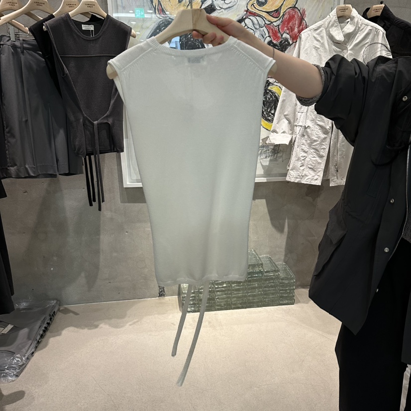 LAMAGIEPIE/LAMAGIE GREY韓國東大門直郵女裝新品熱賣吊帶背心LAMAGIEPIE/LAMAGIE GREY吊帶/背心
