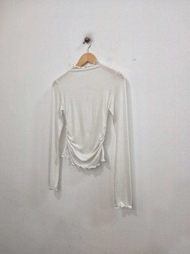 LE MIU韓國東大門直郵女裝新款人氣推薦時尚26春夏長袖T恤LE_MIU長袖T恤