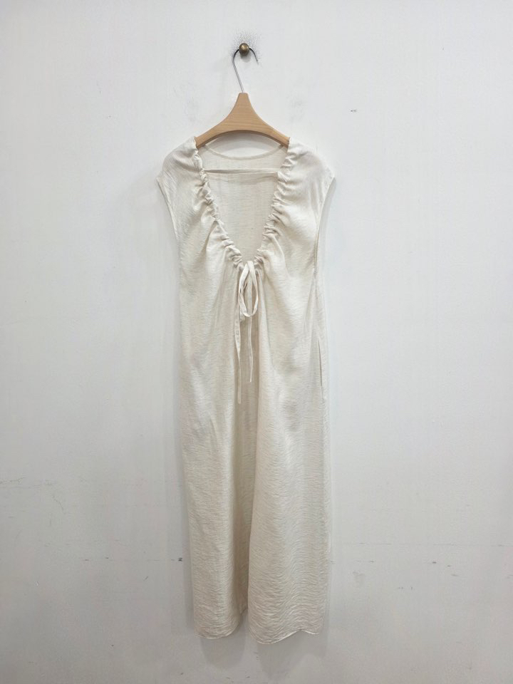 LE MIU韓國直郵實拍女士新款熱賣人氣休閑26春夏時尚連衣裙LE_MIU連衣裙