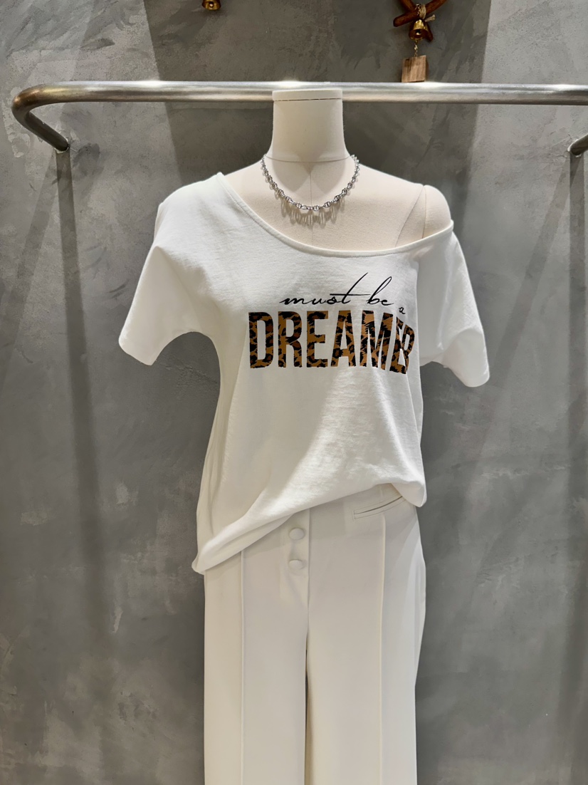 KIFF韓國直郵實拍女裝新品時尚26春夏職業人氣T恤不含項鏈KIFFT恤圖色2