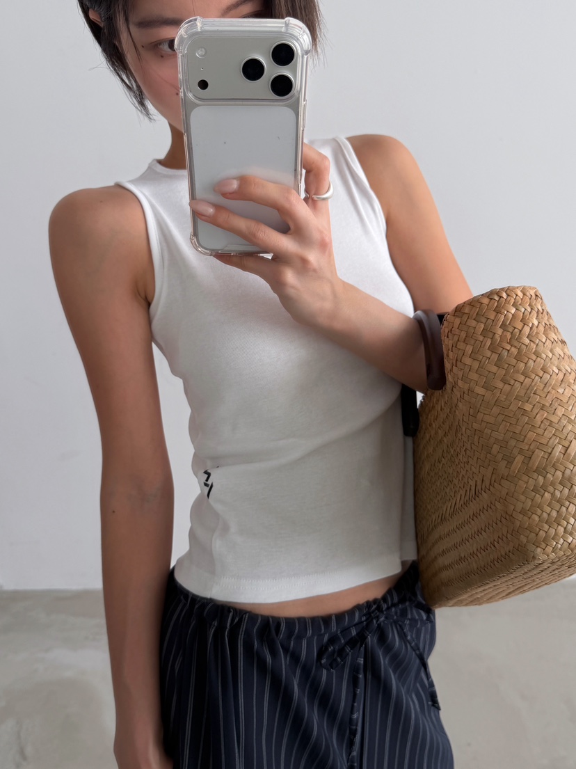 ANGLOG BEIGE韓國東大門代購女裝新款休閑人氣熱賣吊帶背心ANGLOG BEIGE吊帶/背心圖色1