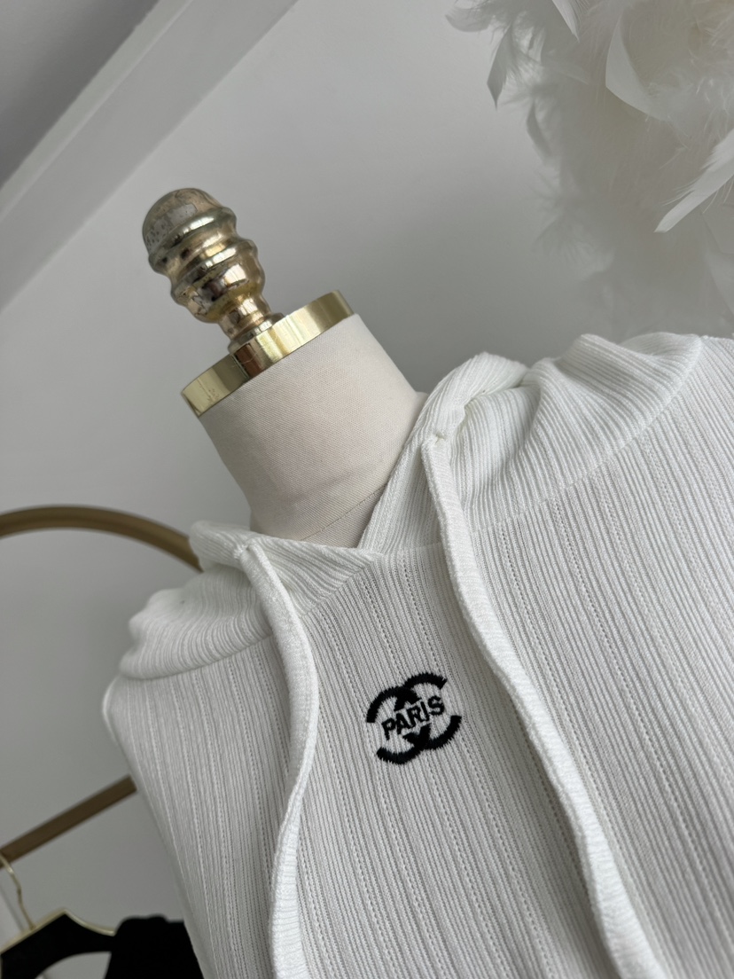 바츠韓國直郵實拍女裝新款時尚職業人氣休閑26春夏長袖T恤Vatz長袖T恤