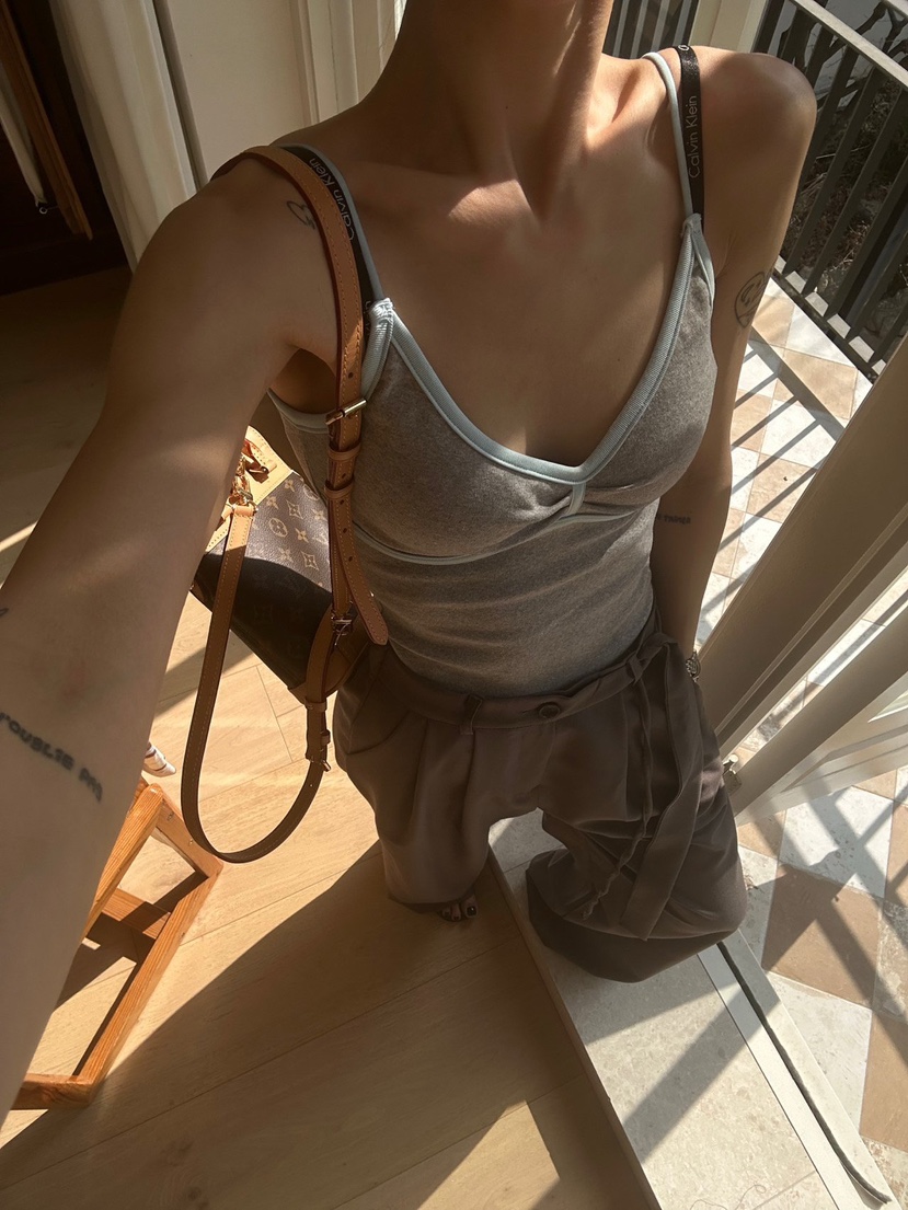 ZEROZERO韓國直郵實拍女士新品熱賣休閑職業吊帶背心褶皺ZEROZERO吊帶/背心