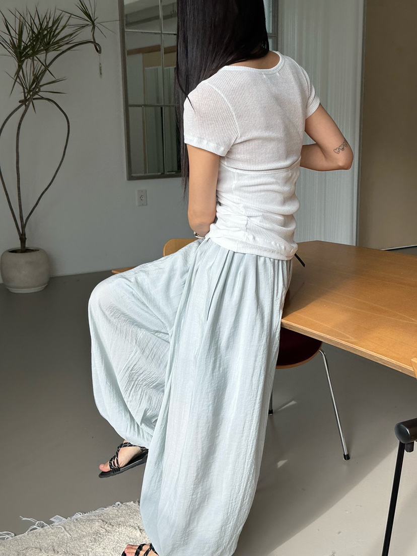 LE VASE韓國東大門直郵女裝新款人氣職業推薦休閑26春夏T恤LE VASET恤