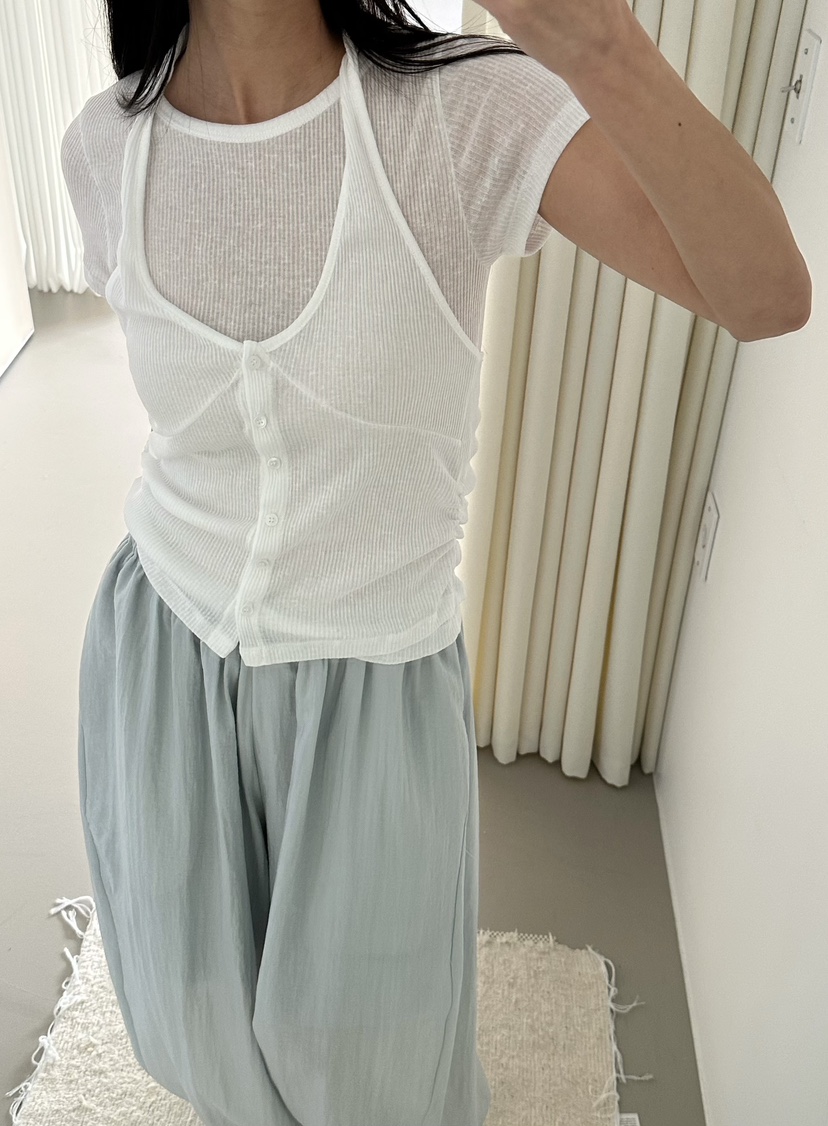 LE VASE韓國東大門直郵女裝新款人氣職業推薦休閑26春夏T恤LE VASET恤圖色2