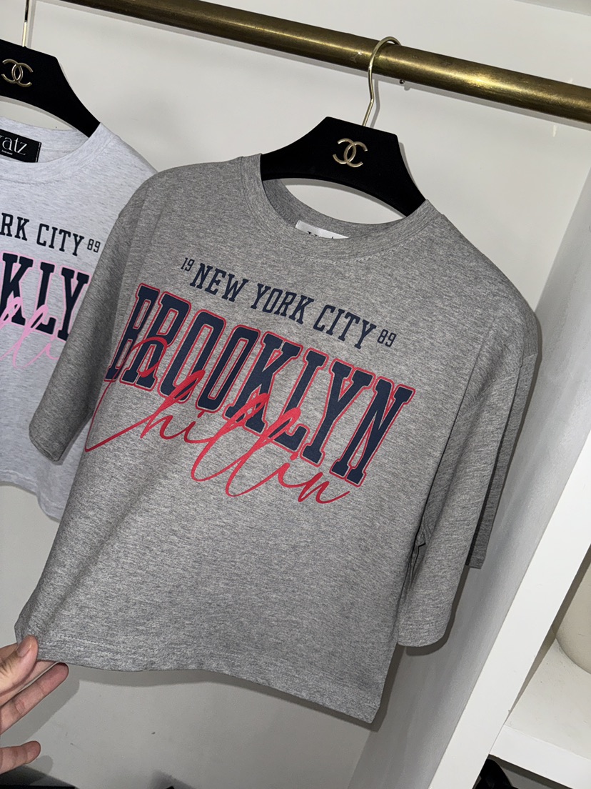 바츠韓國直郵女士新品人氣推薦職業時尚休閑26春夏熱賣T恤VatzT恤