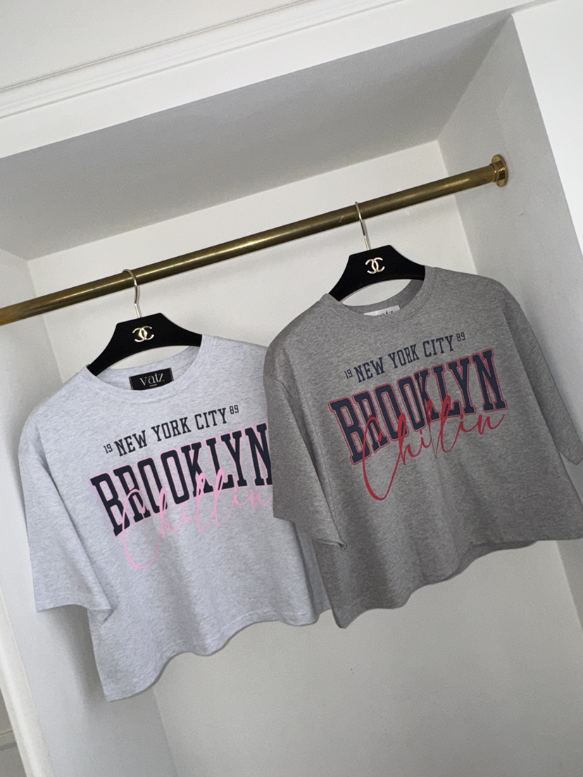 바츠韓國直郵女士新品人氣推薦職業時尚休閑26春夏熱賣T恤VatzT恤