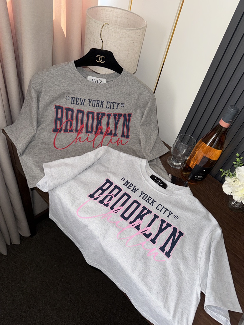 바츠韓國直郵女士新品人氣推薦職業時尚休閑26春夏熱賣T恤VatzT恤