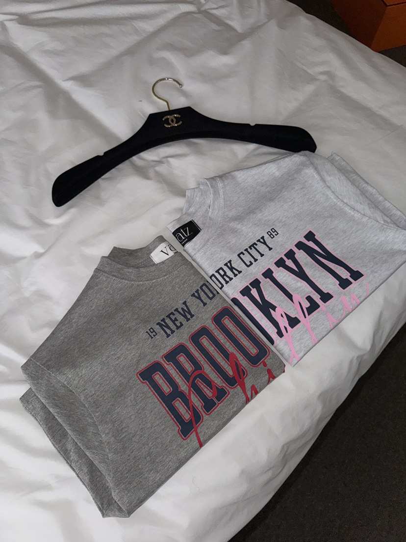 바츠韓國直郵女士新品人氣推薦職業時尚休閑26春夏熱賣T恤VatzT恤