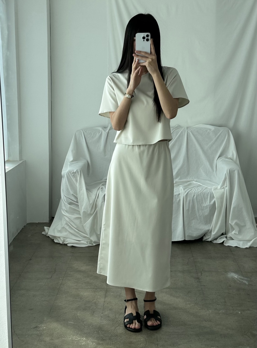 LE VASE韓國直郵實拍女士新款時尚推薦休閑熱賣人氣長裙LE VASE長裙