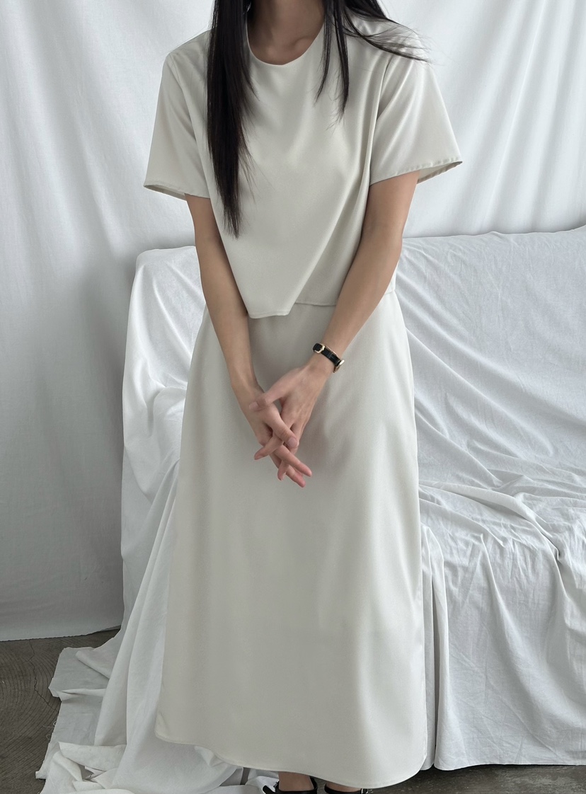 LE VASE韓國直郵實拍女士新款時尚推薦休閑熱賣人氣長裙LE VASE長裙