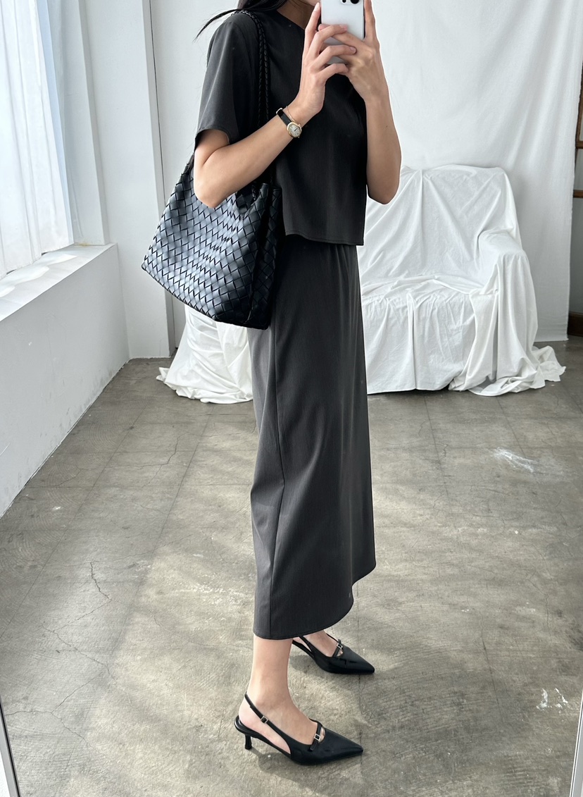 LE VASE韓國直郵實拍女士新款時尚推薦休閑熱賣人氣長裙LE VASE長裙