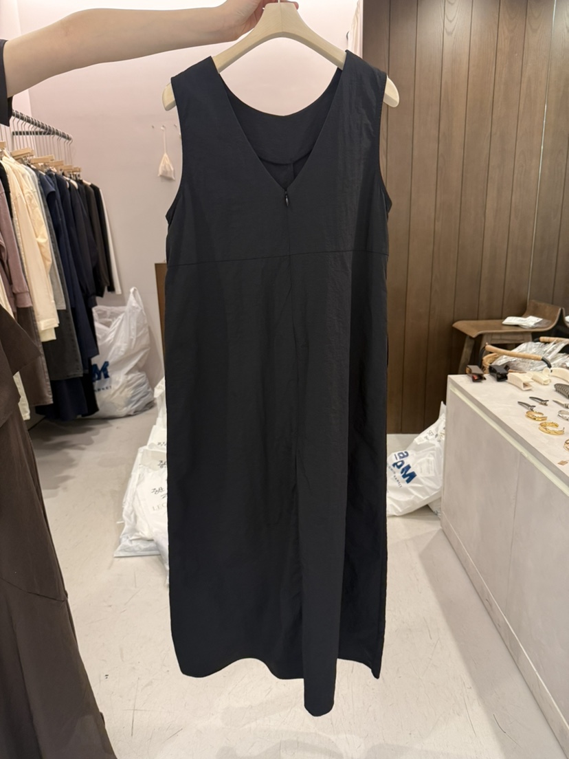 LEGACY韓國直郵實拍女裝新品時尚推薦人氣26春夏連衣裙尼龍LEGACY連衣裙