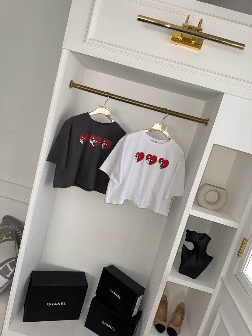 바츠韓國東大門直郵女士新品熱賣時尚休閑人氣推薦職業T恤VatzT恤