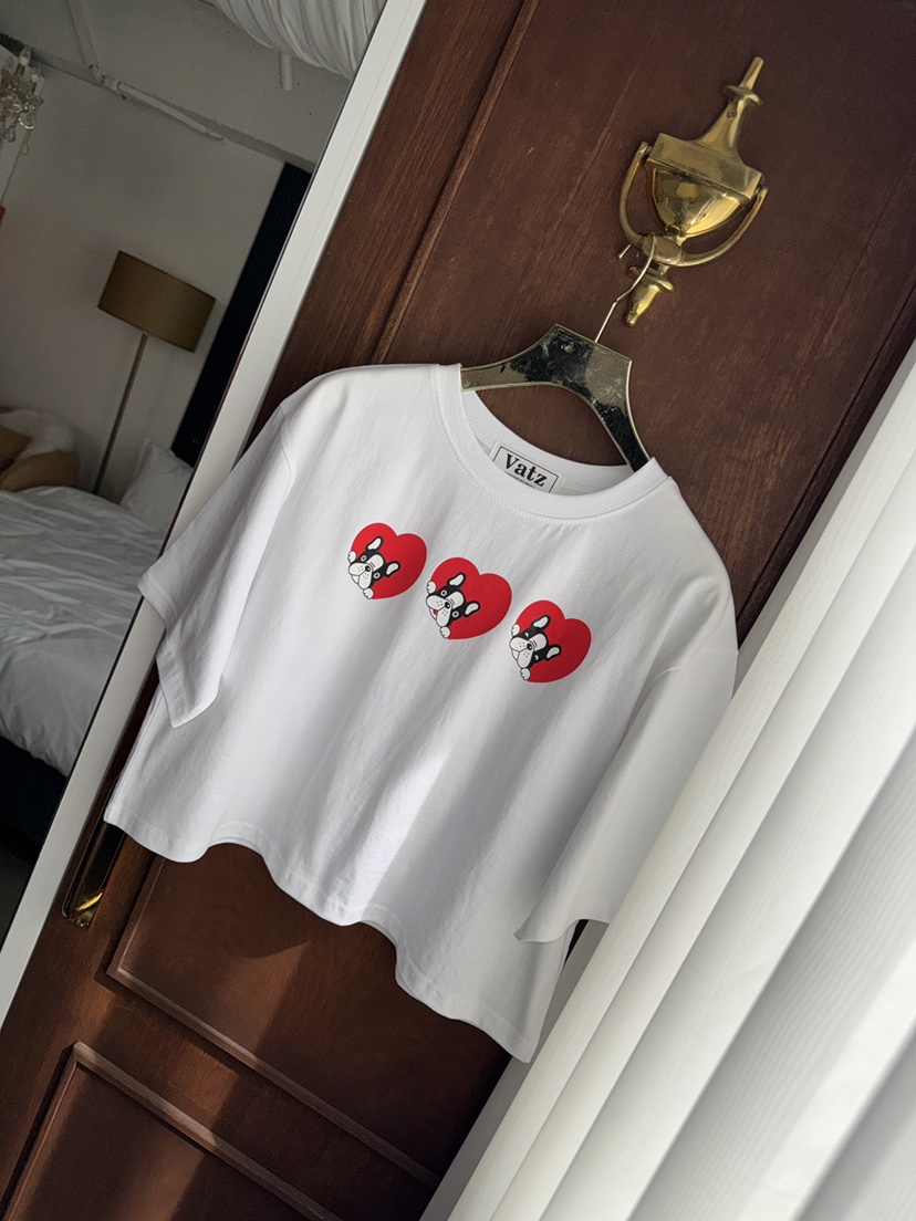 바츠韓國東大門直郵女士新品熱賣時尚休閑人氣推薦職業T恤VatzT恤