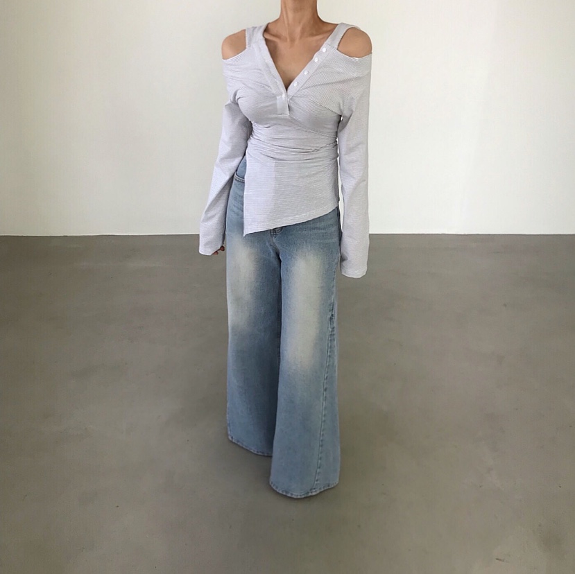 2TWO MOON韓國直郵實拍女裝新品職業推薦長袖T恤露肩連帽2TWO MOON長袖T恤