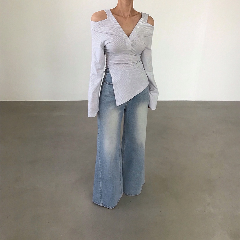 2TWO MOON韓國直郵實拍女裝新品職業推薦長袖T恤露肩連帽2TWO MOON長袖T恤圖色2