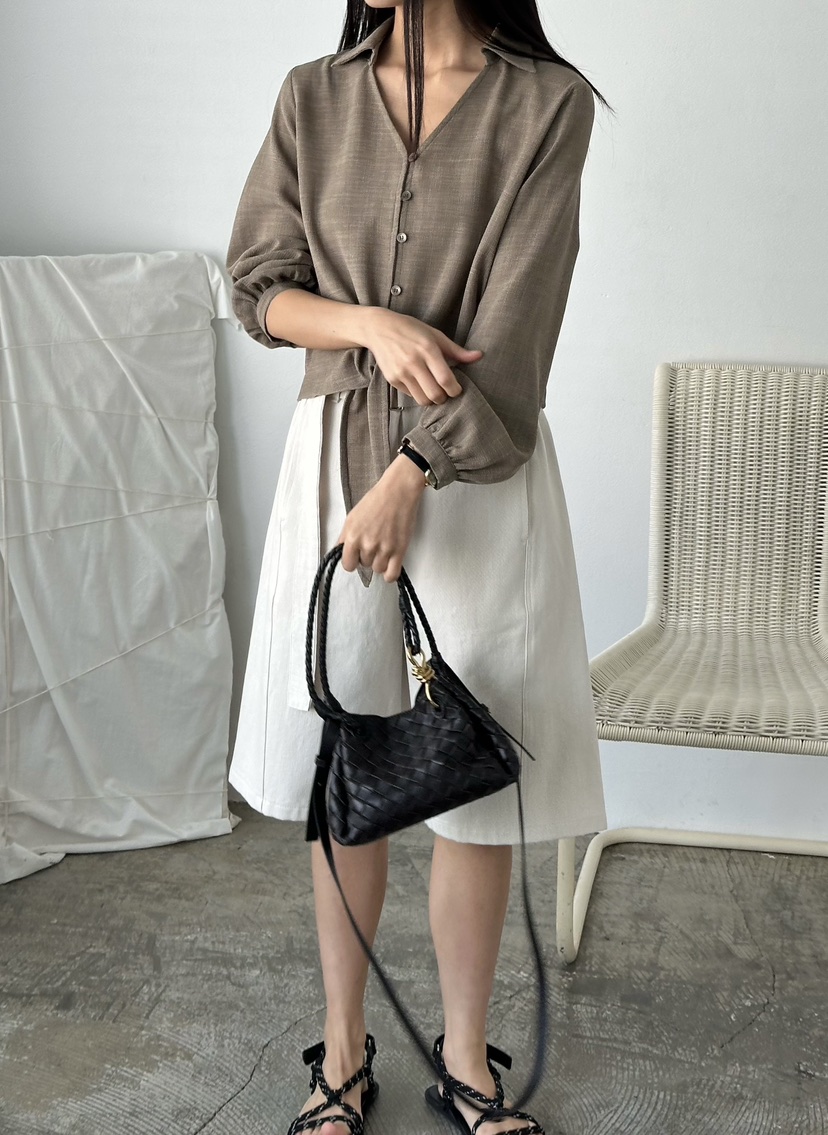 LE VASE韓國直郵實拍女士新品26春夏時尚熱賣襯衫蕾絲衫LE VASE襯衫/蕾絲衫