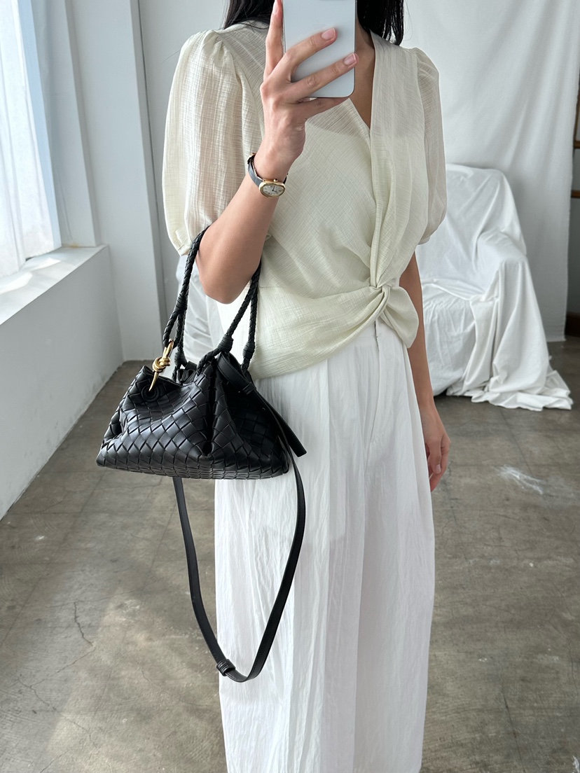 LE VASE韓國東大門直郵女士新款時尚職業推薦襯衫蕾絲衫LE VASE襯衫/蕾絲衫