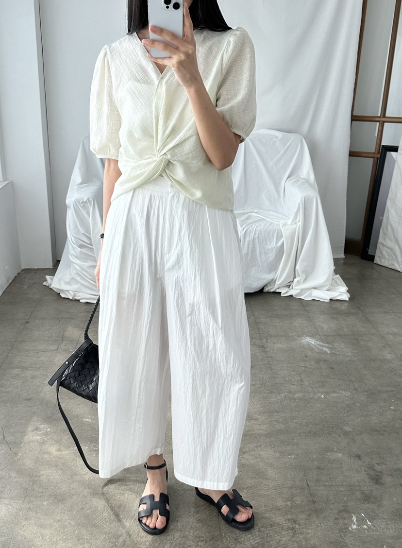 LE VASE韓國東大門直郵女士新款時尚職業推薦襯衫蕾絲衫LE VASE襯衫/蕾絲衫