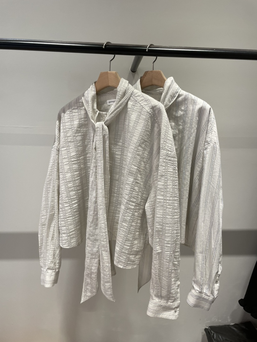 ORMORE韓國直郵女裝新品熱賣人氣休閑推薦職業襯衫蕾絲衫ORMORE襯衫/蕾絲衫