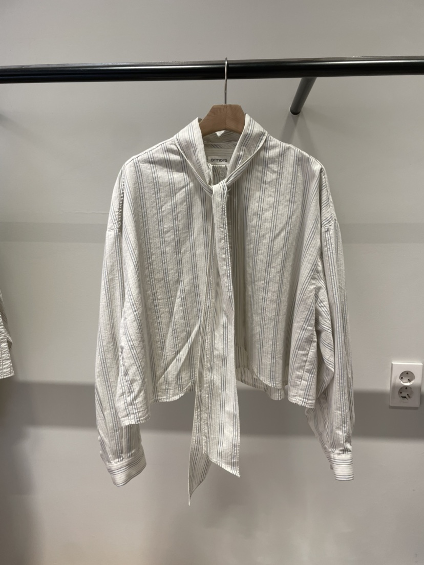 ORMORE韓國直郵女裝新品熱賣人氣休閑推薦職業襯衫蕾絲衫ORMORE襯衫/蕾絲衫圖色2