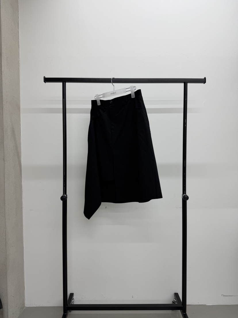 MINIMUZE韓國東大門代購女裝新款26春夏半身裙中短裙不對稱MINIMUZE半身裙/中短裙圖色2