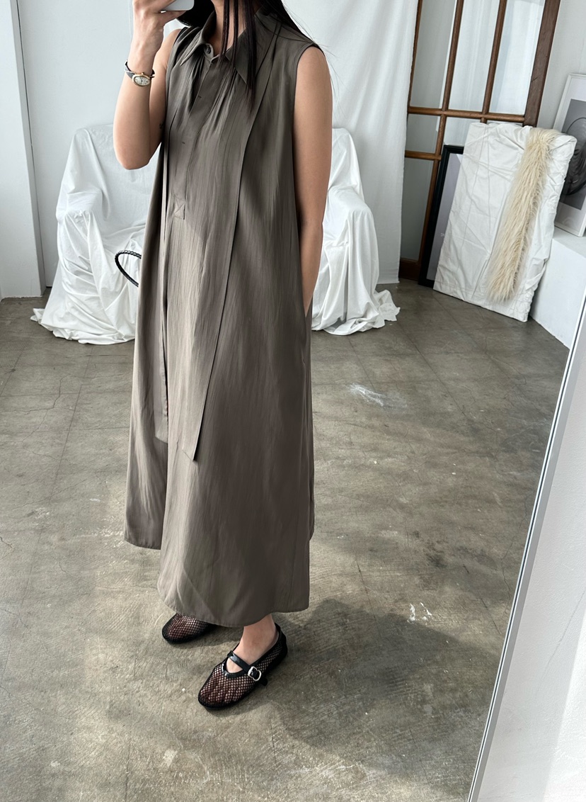 LE VASE韓國直郵實拍女士新款推薦人氣26春夏連衣裙含腰帶LE VASE連衣裙