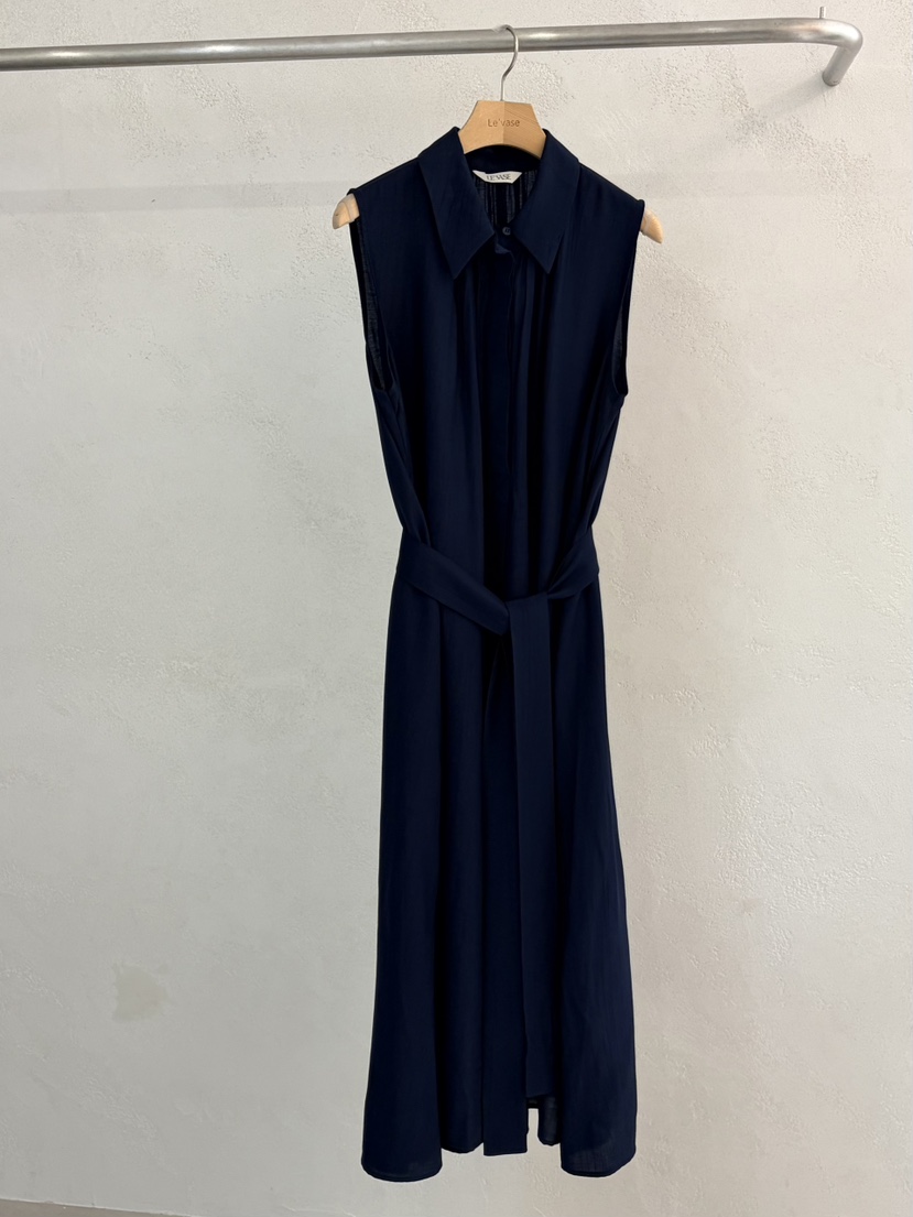 LE VASE韓國直郵實拍女士新款推薦人氣26春夏連衣裙含腰帶LE VASE連衣裙