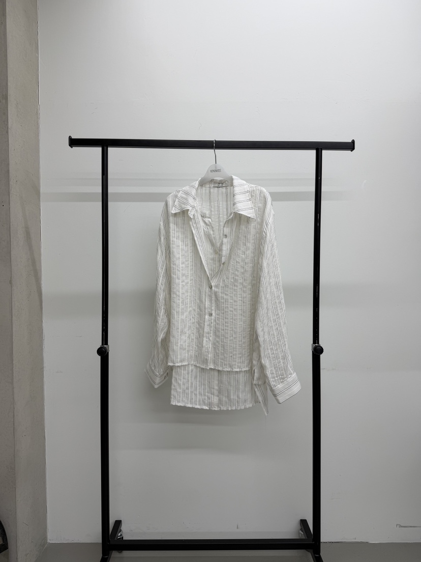 MINIMUZE韓國代購女士新款熱賣人氣26春夏時尚襯衫蕾絲衫MINIMUZE襯衫/蕾絲衫圖色2