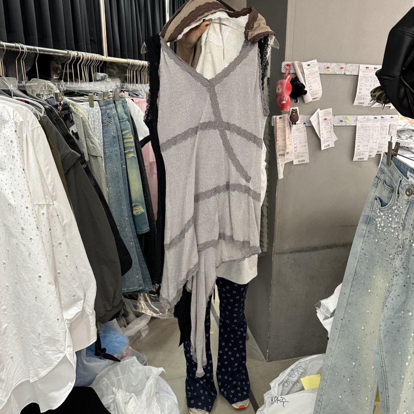 MOMAZU韓國代購女士新品推薦休閑職業吊帶背心不對稱蕾絲MOMAZU吊帶/背心圖色3