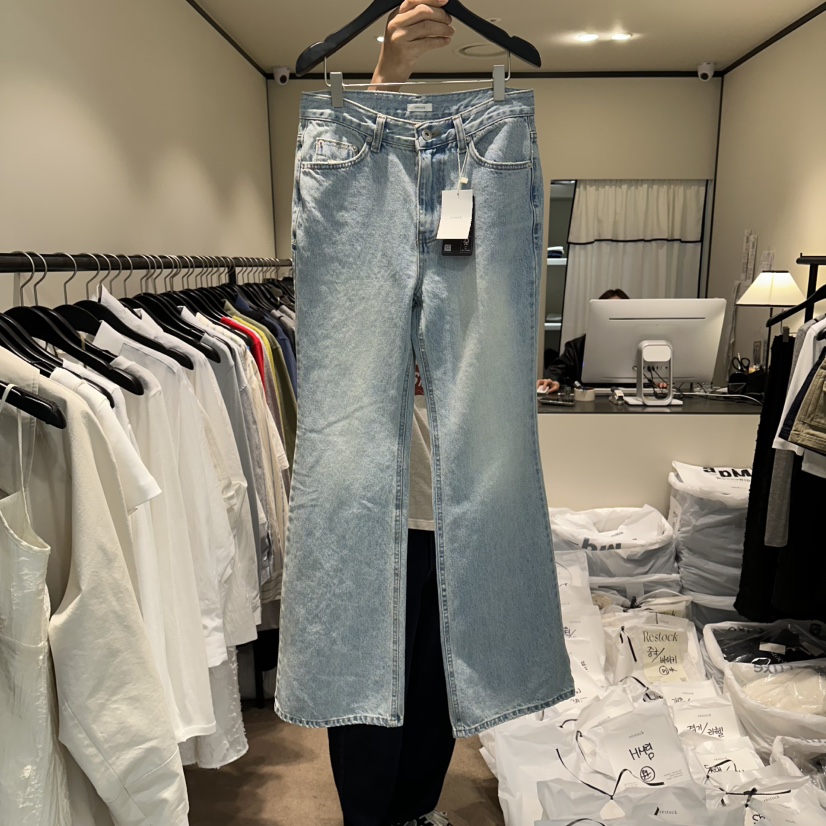 RE STOCK韓國東大門直郵女士新品26春夏時尚推薦熱賣牛仔褲RE STOCK牛仔褲圖色1