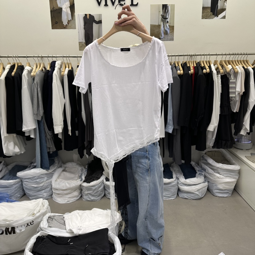 VIVEL韓國代購女裝新品時尚職業熱賣人氣休閑推薦T恤蕾絲VIVELT恤圖色1