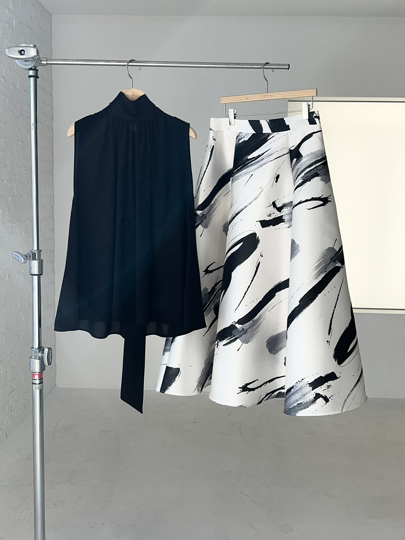 VERNI東大門實拍女裝新款熱賣26春夏真品人氣時尚吊帶背心VERNI吊帶/背心