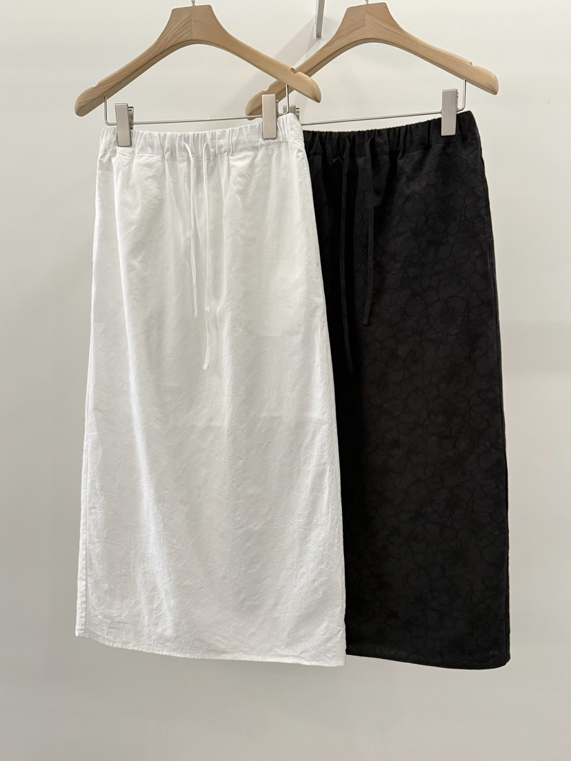 MONE-A東大門實拍女士新款真品熱賣人氣職業時尚推薦長裙MONE-A長裙