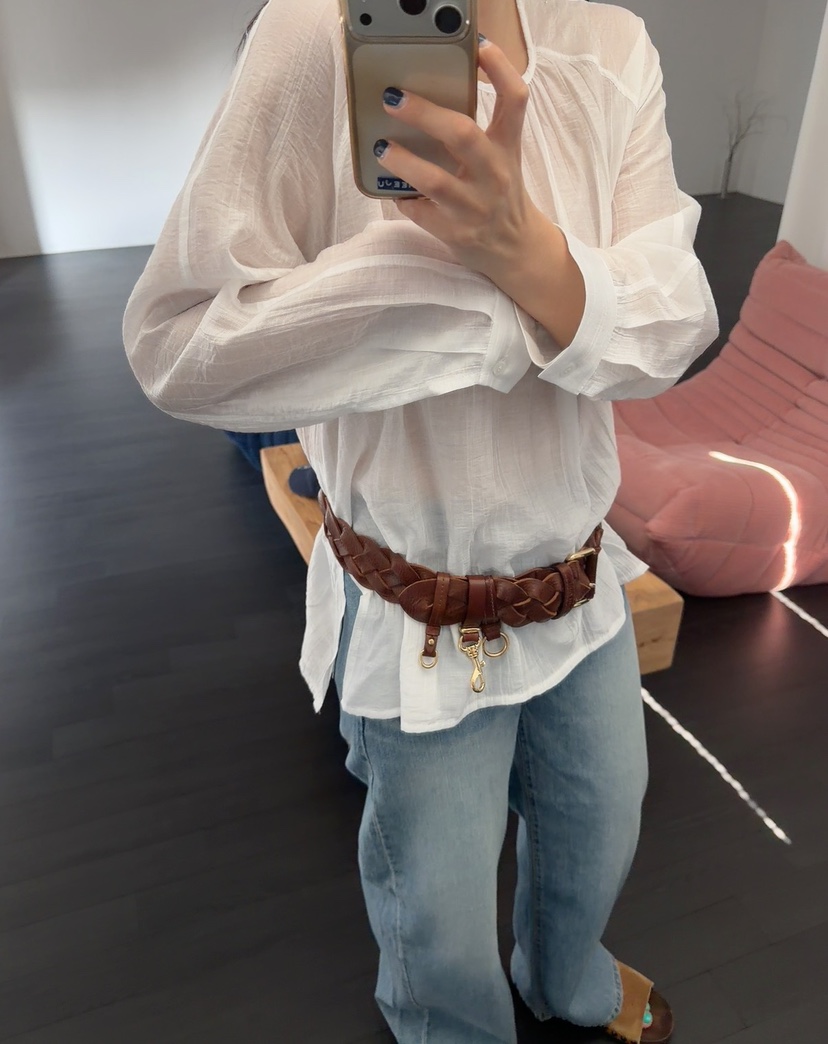 DE VENTI韓國直郵女裝新款推薦時尚襯衫蕾絲衫不含絲巾圍巾DE VENTI襯衫/蕾絲衫