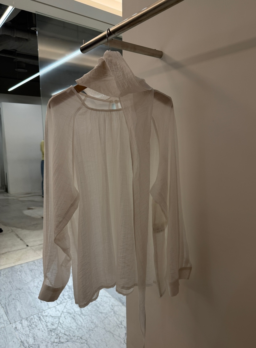 DE VENTI韓國直郵女裝新款推薦時尚襯衫蕾絲衫不含絲巾圍巾DE VENTI襯衫/蕾絲衫圖色2