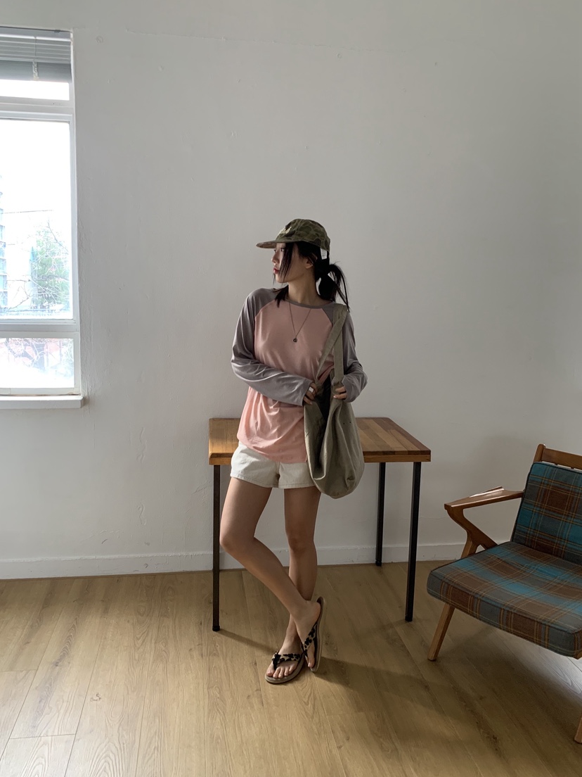 SUNDER MARKET東大門直郵女裝新品職業熱賣人氣長袖T恤天絲SUNDER MARKET長袖T恤