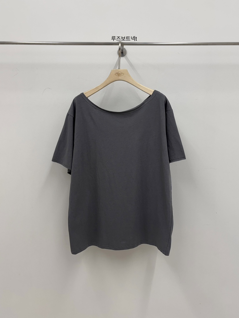 VERGAMOT韓國直郵女士新品熱賣26春夏時尚推薦T恤船領寬松VERGAMOTT恤圖色2墨色