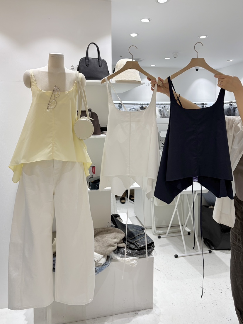 J SHOP韓國直郵實拍女士新款推薦時尚熱賣休閑吊帶背心喇叭J_SHOP吊帶/背心