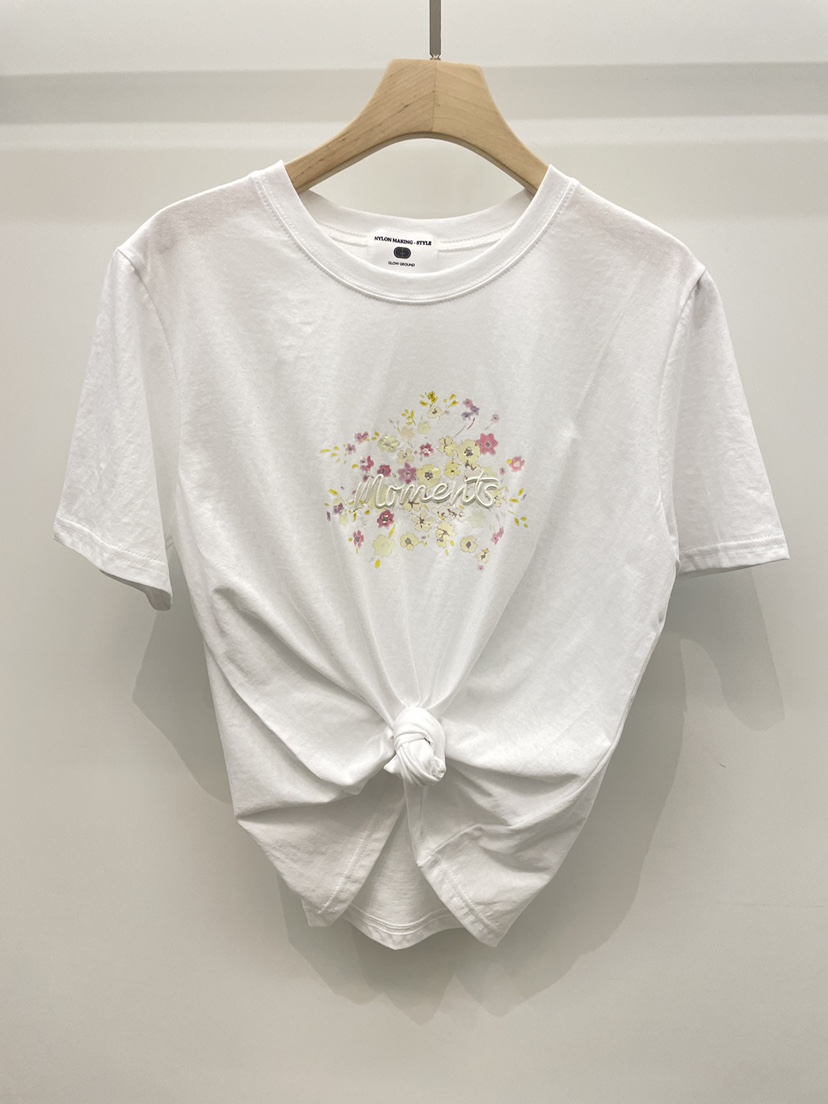 NYLON韓國東大門直郵女士新品推薦職業時尚休閑熱賣26春夏T恤NYLONT恤圖色1